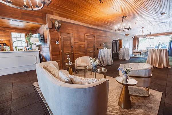 The Estate at Cherokee Dock Carriage House Stables