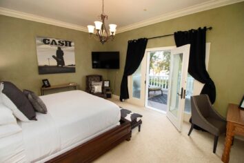 CDM_Johnny-Cash-Bedroom_2 Johnny Cash themed bedroom
