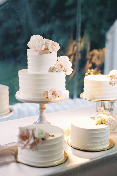 Wedding cake display table